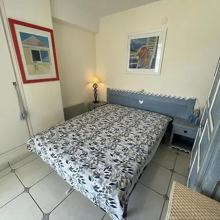Baie Santa Apartment Roses